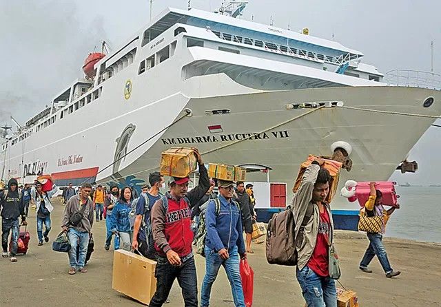 pelabuhan tanjung perak 2