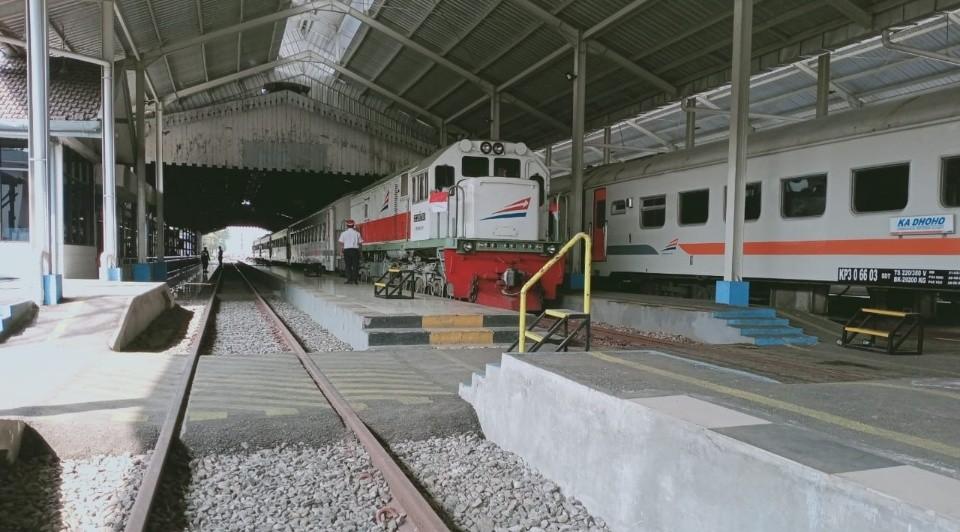kereta api di Stasiun kereta api di Stasiun