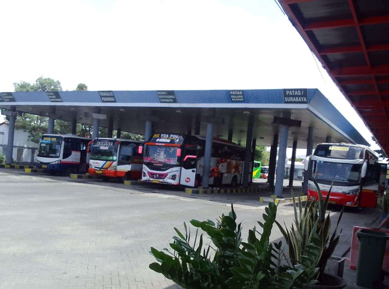 armada bus di terminal armada bus di terminal