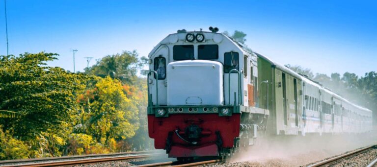 Stasiun Kereta Api di Bandung
