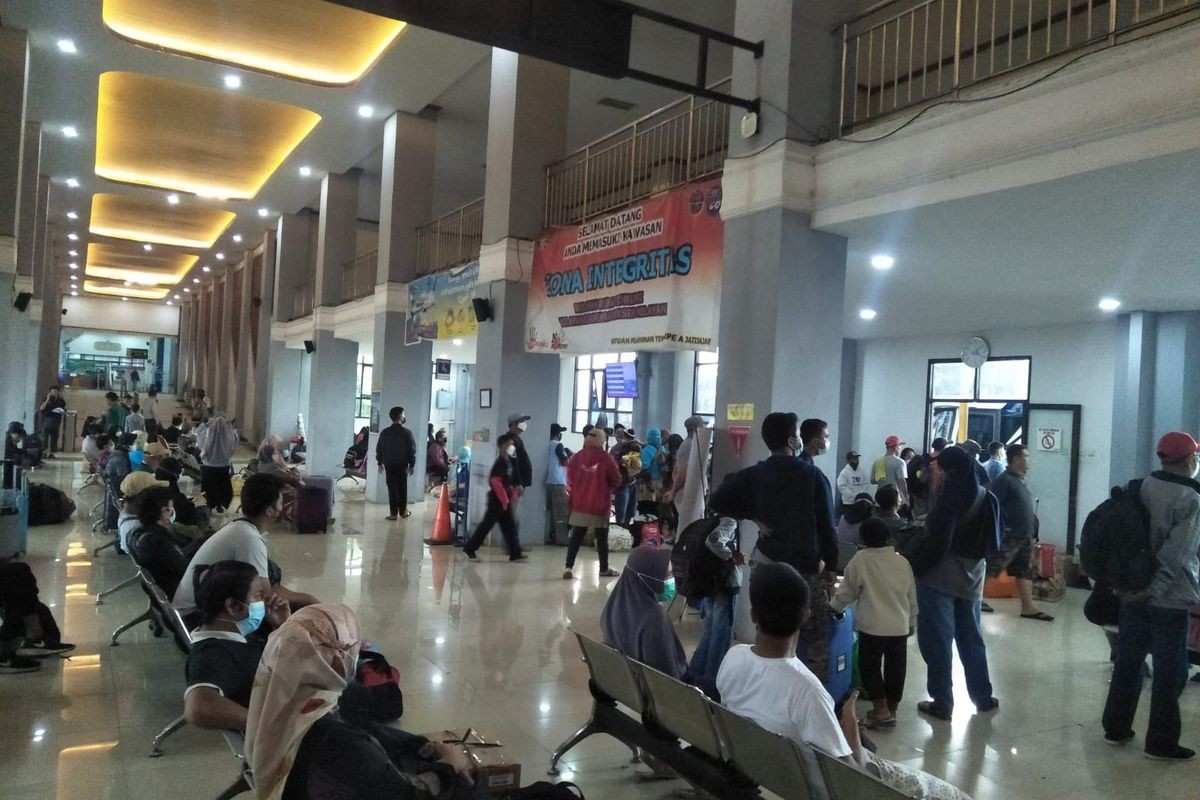 Terminal Jatijajar ruang tunggu