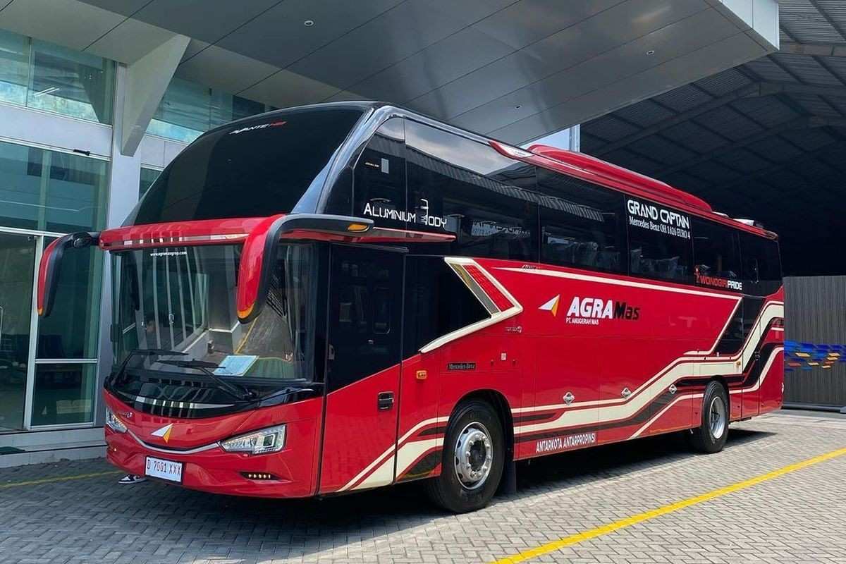 Bus Agra Mas Kampung Rambutan Karawang