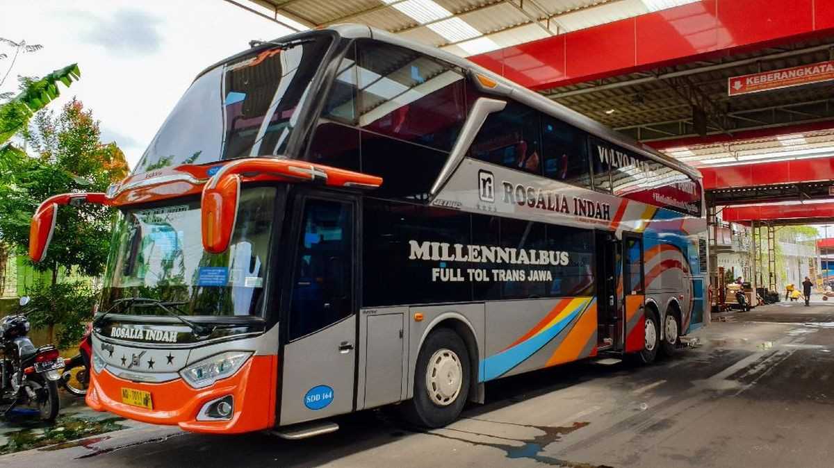Bus Double Decker Rosalia Indah 2 Bus Double Decker Rosalia Indah 2