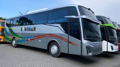 Bus dari Baranangsiang ke Tasikmalaya