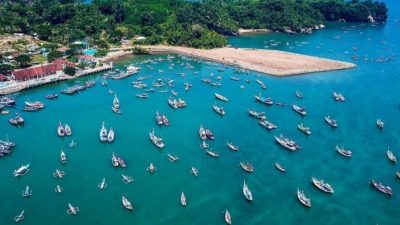 Perjalanan Naik Bus Umum ke Wisata Pantai Popoh Tulungagung
