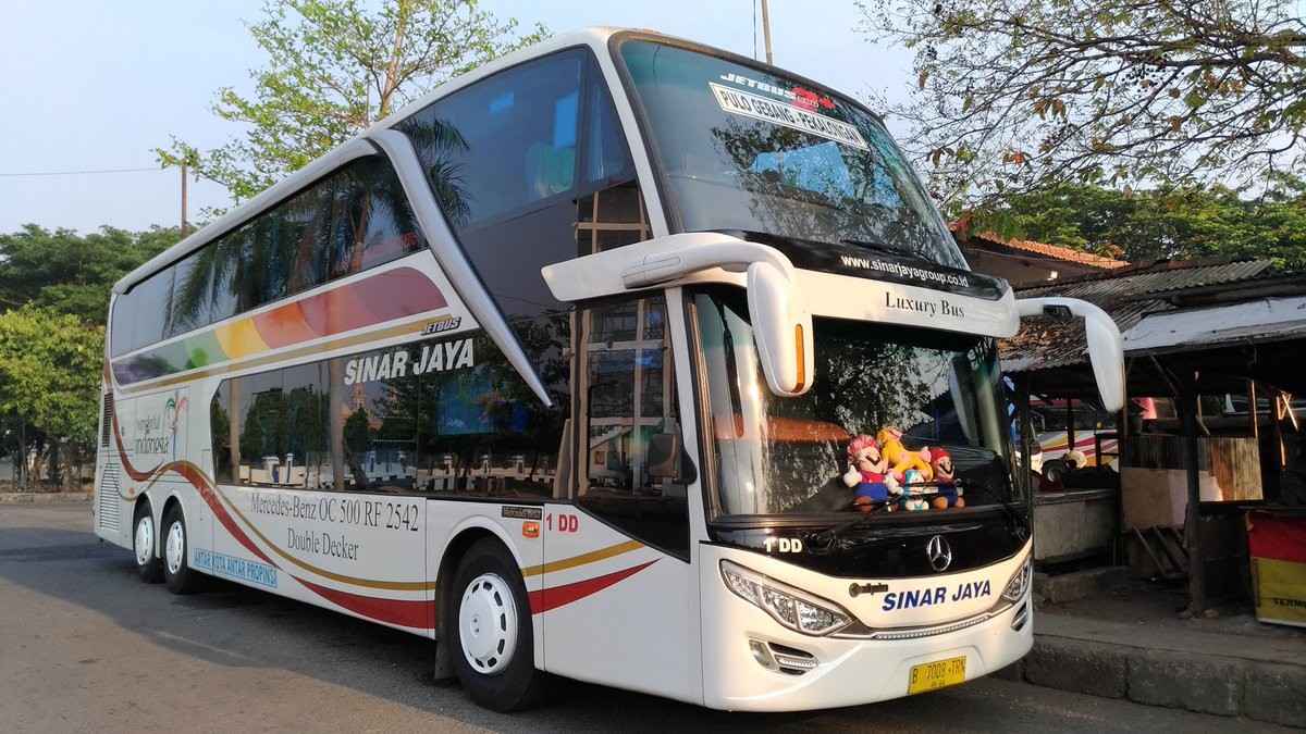 Bus Double Decker Sinar Jaya
