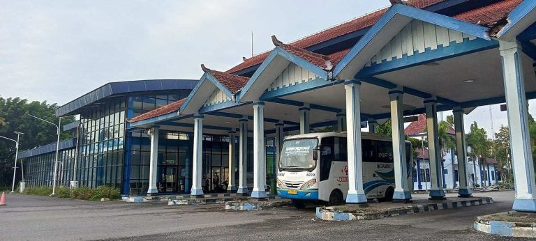 Terminal Caruban Kabupaten Madiun
