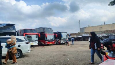 Terminal Parung Bogor, Nadi Pergerakan di Pinggiran Kota yang Tak Pernah Sepi